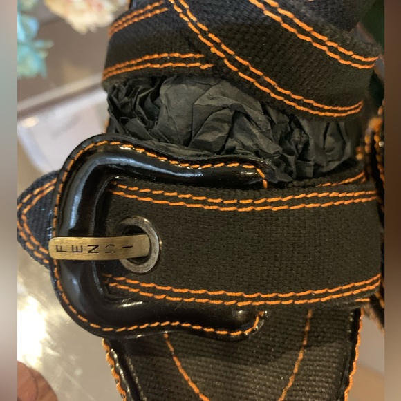 EUC❤️‍🔥FENDI canvas espadrilles. - Picture 3 of 12